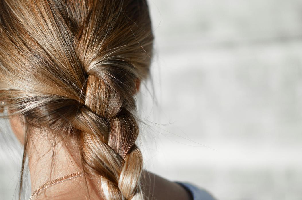 Shampoing bio pour cheveux fins : boostez volume et légèreté